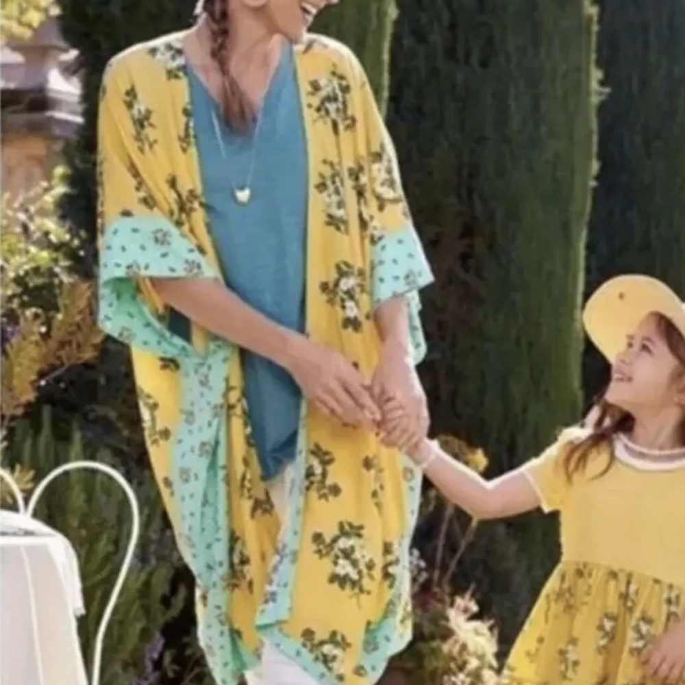Matilda Jane Yellow And Blue Floral What a Catch Kimono Size M/L
